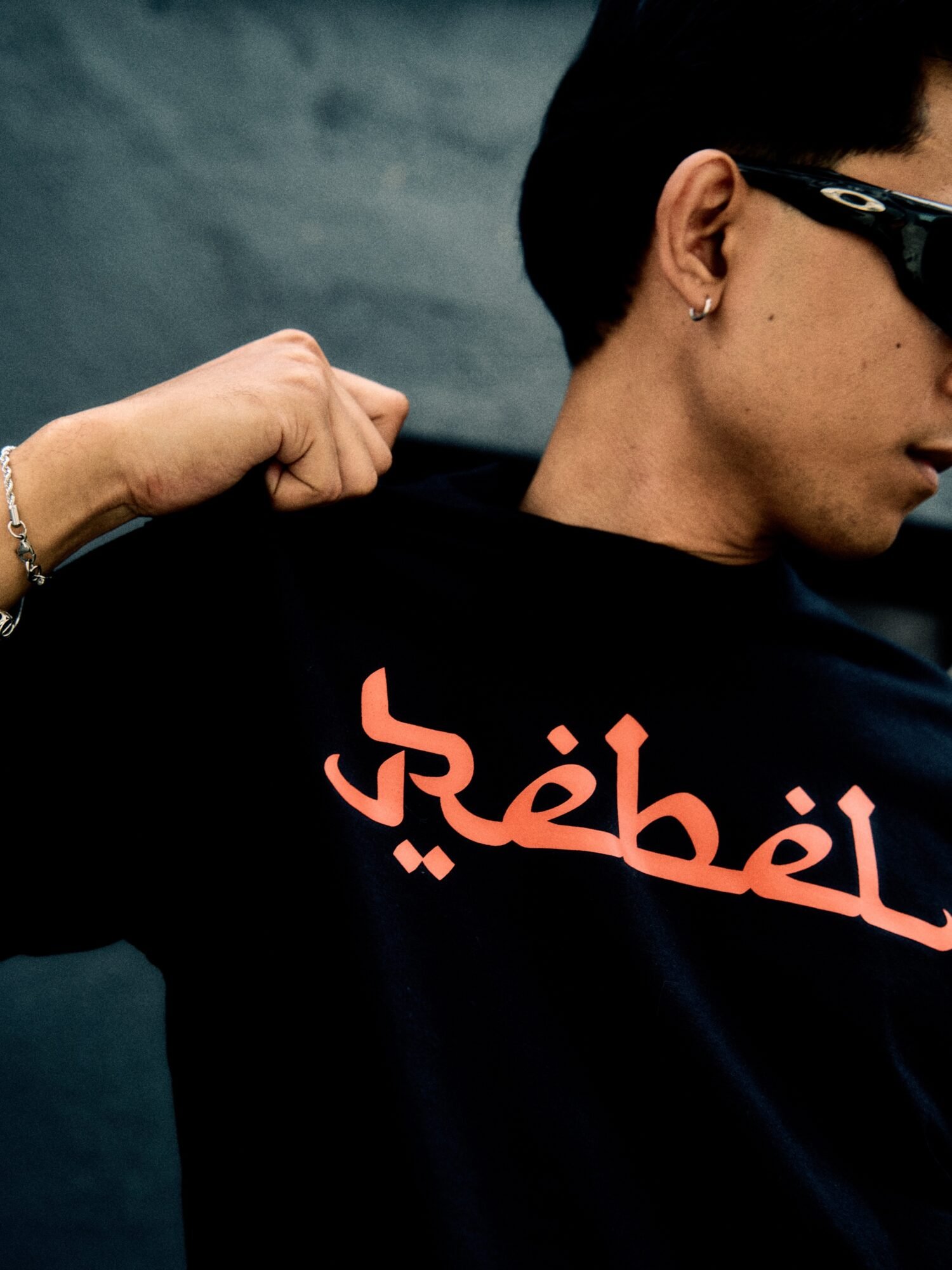 TSHIRT DONT TRUST ANYONE - BLACK