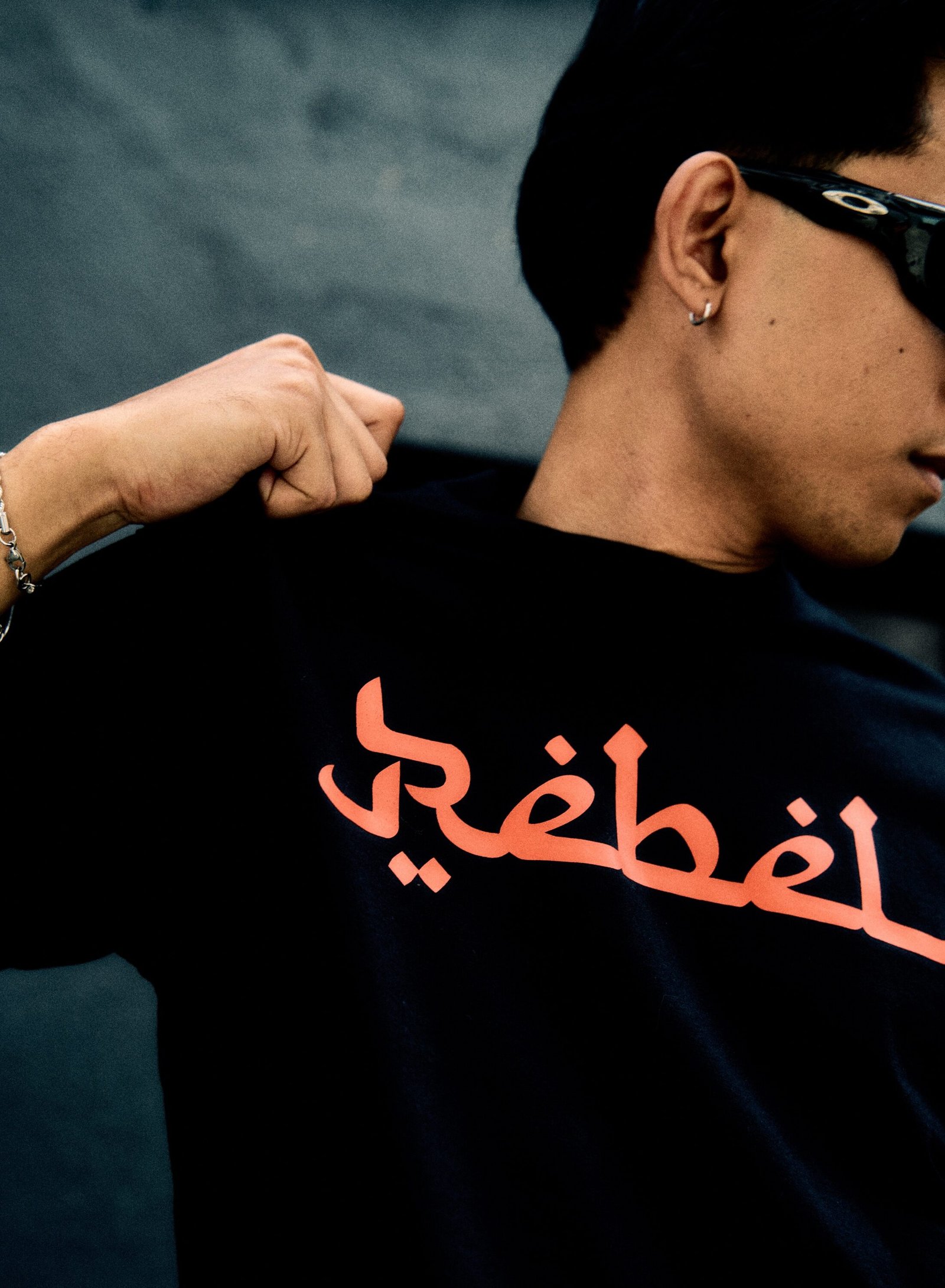 TSHIRT DONT TRUST ANYONE - BLACK